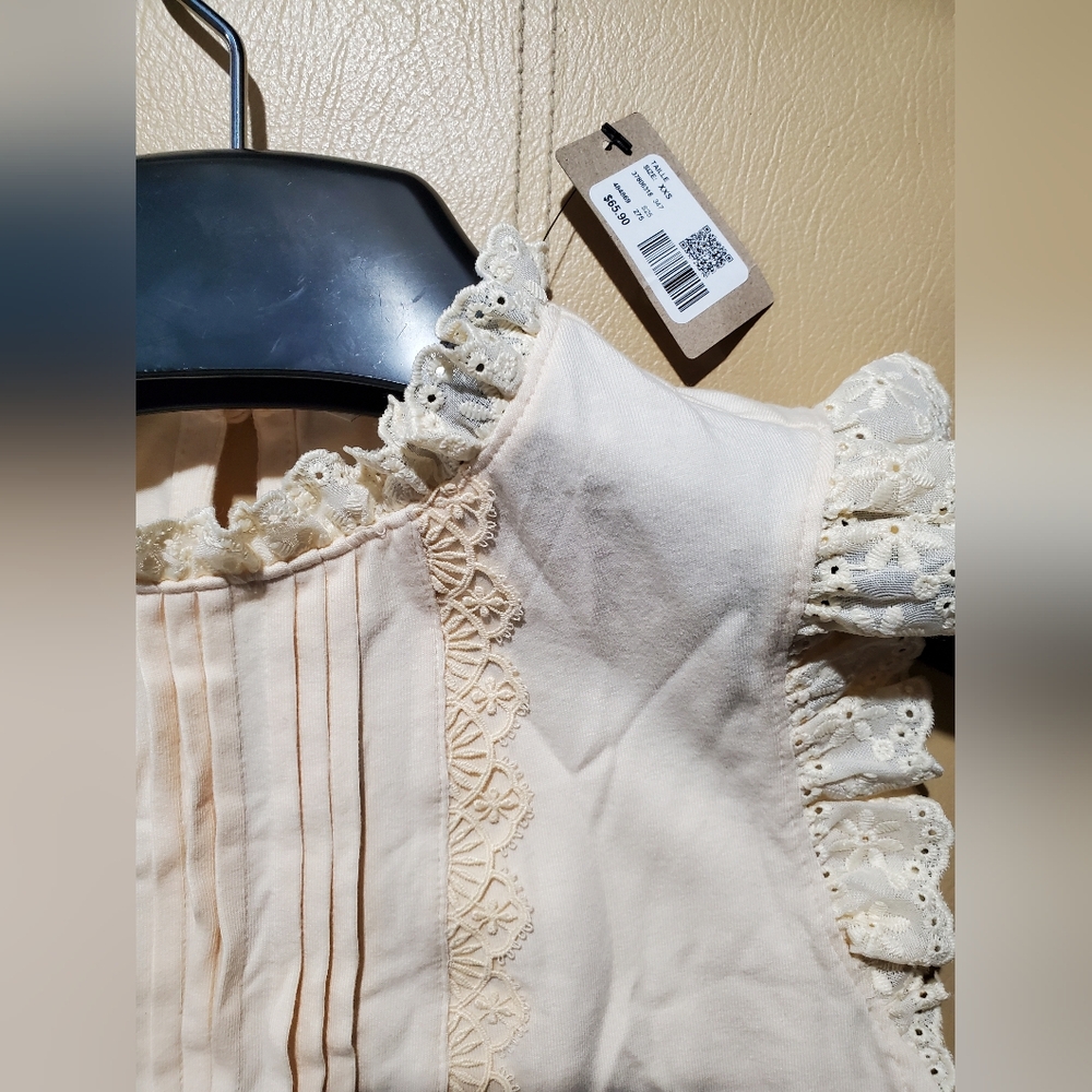 BNWT RW&Co Sleeveless Organic Cotton Top With Lace Details